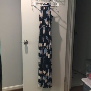 New with tags navy floral maxi dress nigh neck
